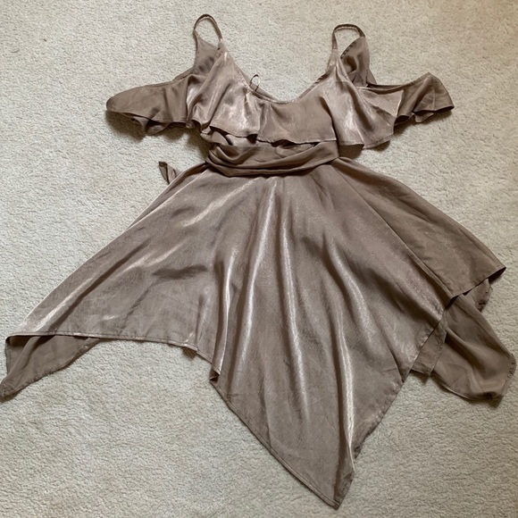 Selfie Leslie Mocha Wrap Dress - Picture 2 of 6